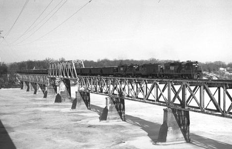 NW Train On Toledo Terminal Upper Bridge